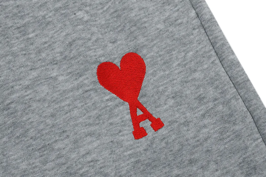 AMI 2026New Arrival Imported machine-embroidered love letter logo, essential for daily commuting for men and women Casual shorts ·Customized milk silk cotton fabric ·Imported machine embroidery technology ·Waist label, hangtag, three wash marks complete Color: Gray Sizes: XS S M L